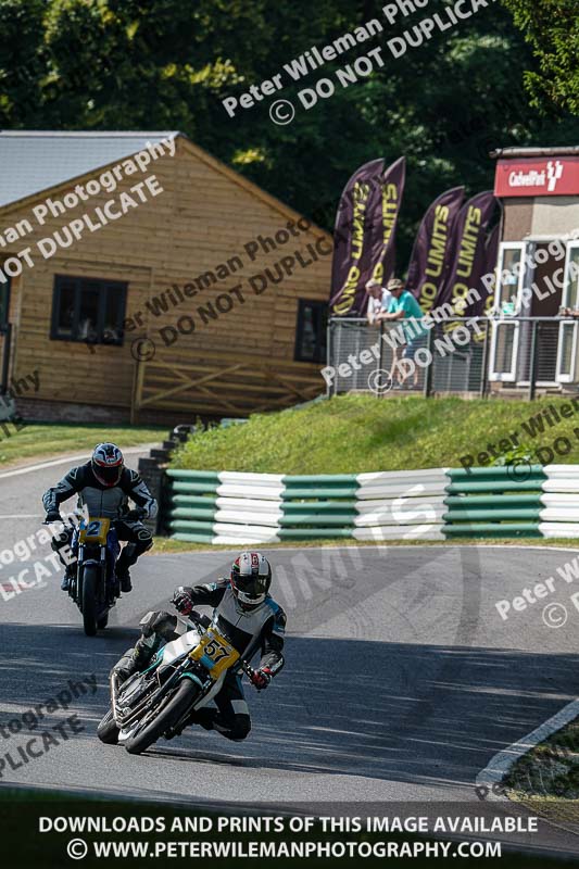 cadwell no limits trackday;cadwell park;cadwell park photographs;cadwell trackday photographs;enduro digital images;event digital images;eventdigitalimages;no limits trackdays;peter wileman photography;racing digital images;trackday digital images;trackday photos